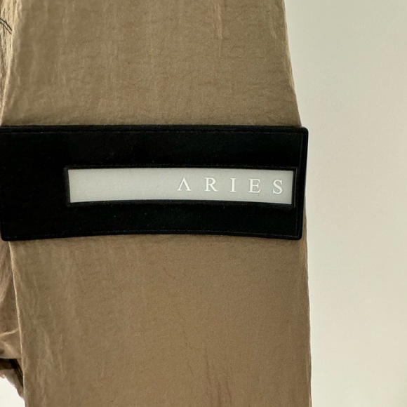 Aries
Spruzzo gradient-effect shirt
Made in Italy - Picture 9 of 9